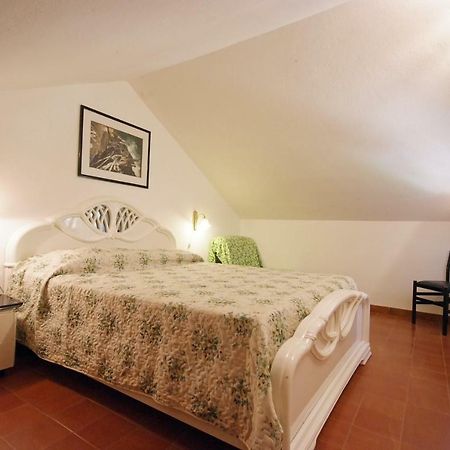 Residence Sud Est Porto Azzurro Bagian luar foto
