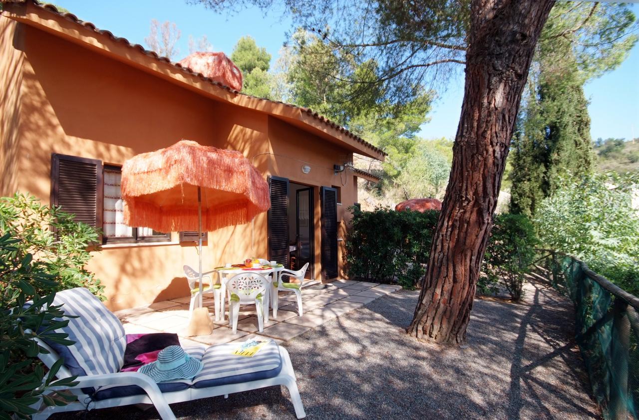 Residence Sud Est Porto Azzurro Bagian luar foto