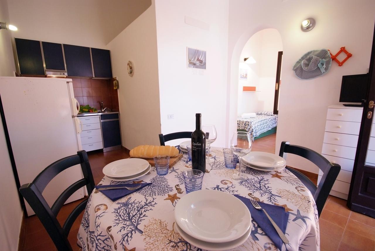 Residence Sud Est Porto Azzurro Bagian luar foto