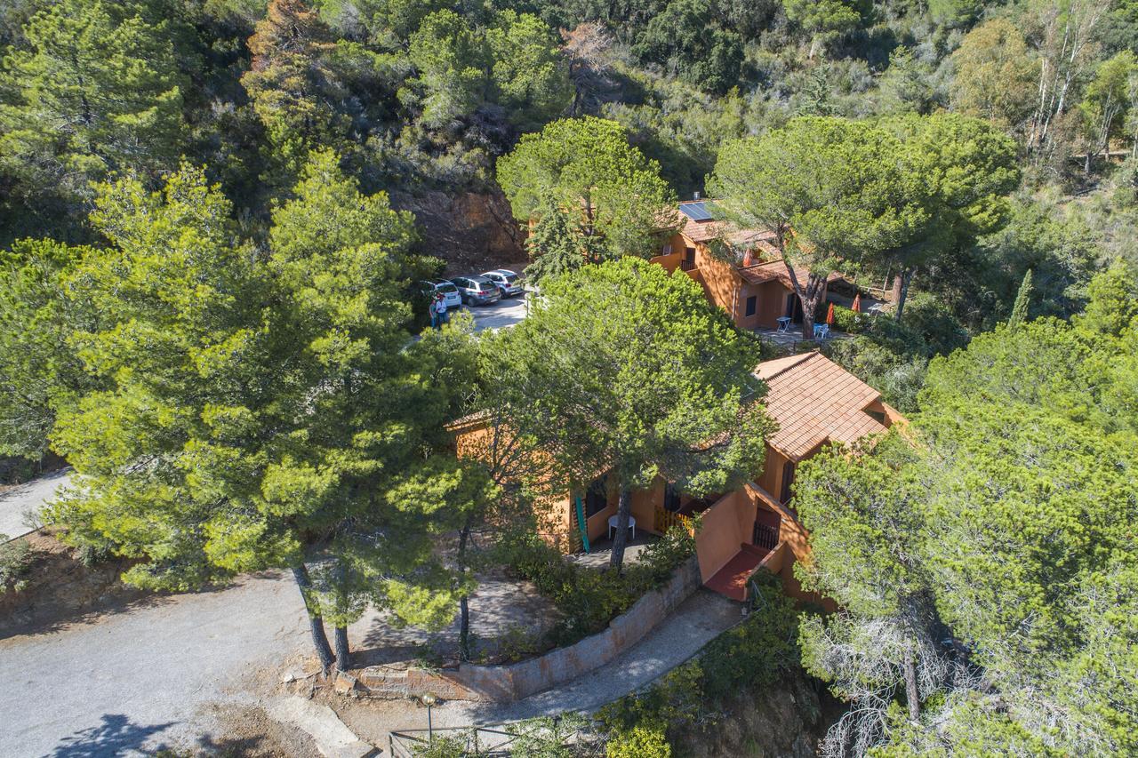 Residence Sud Est Porto Azzurro Bagian luar foto