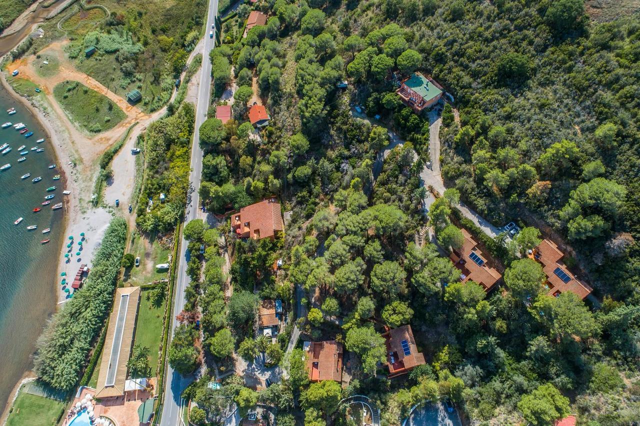 Residence Sud Est Porto Azzurro Bagian luar foto