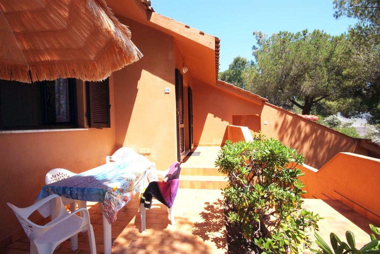 Residence Sud Est Porto Azzurro Bagian luar foto