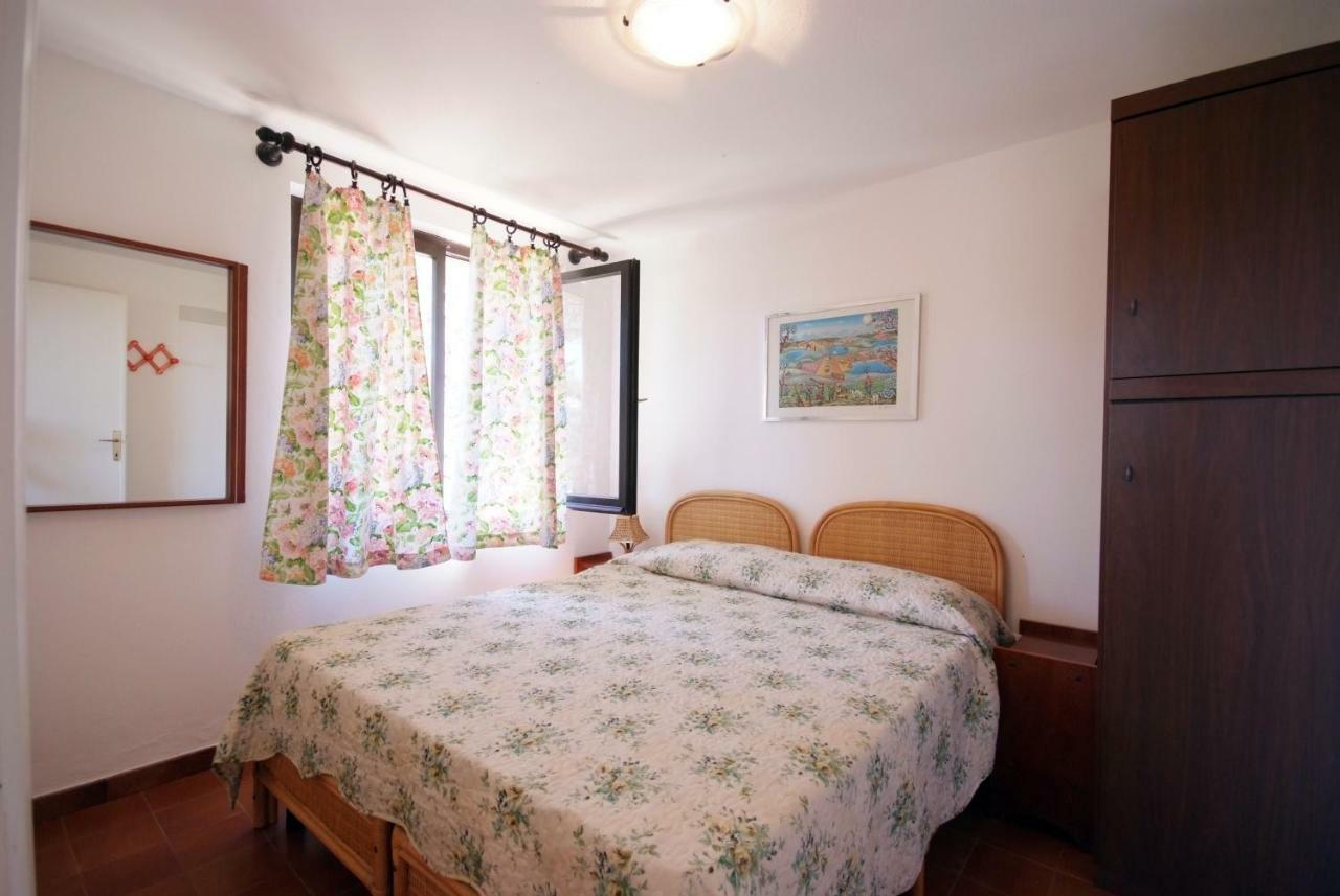 Residence Sud Est Porto Azzurro Bagian luar foto